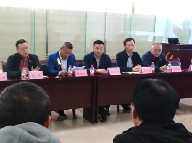 乐动平台玻璃
